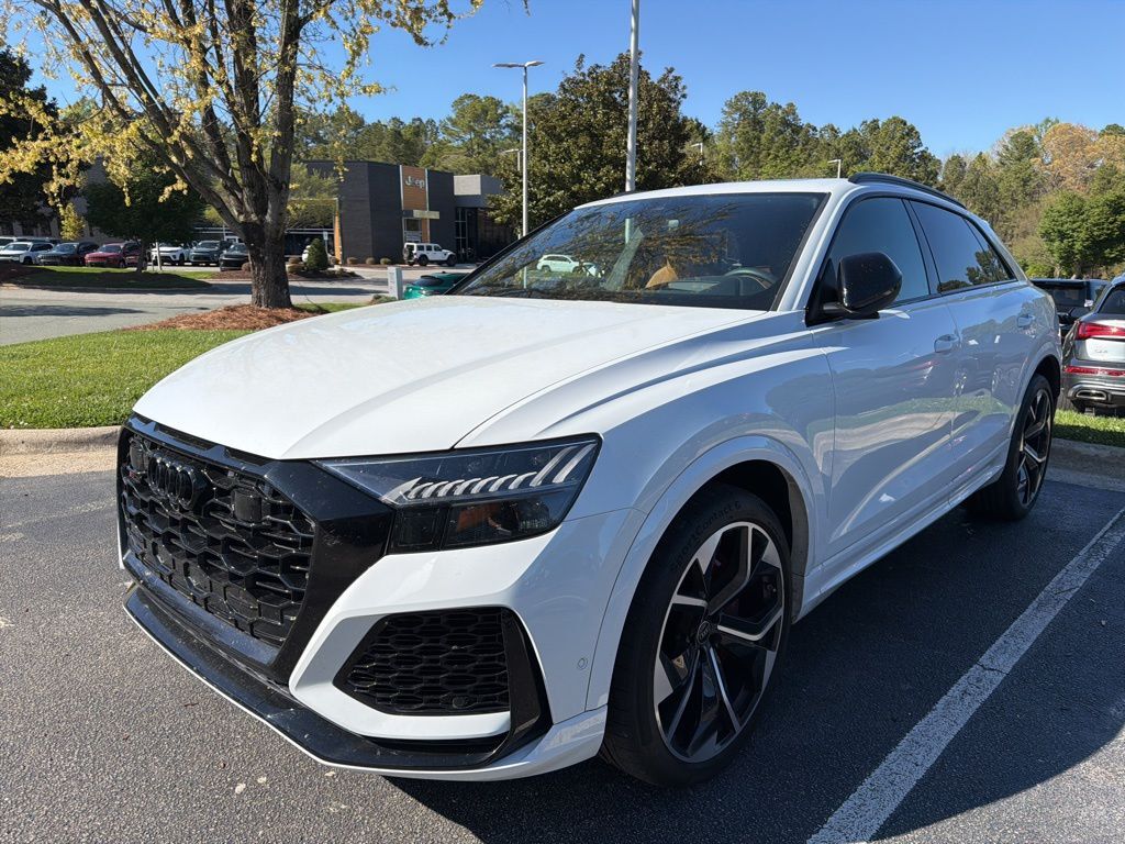 2023 AUDI RS Q8