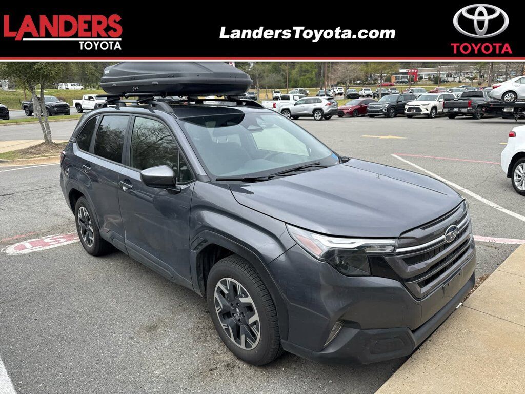 2025 SUBARU Forester