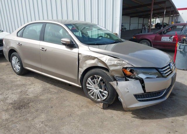 2015 VOLKSWAGEN Passat