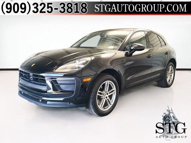2024 PORSCHE Macan