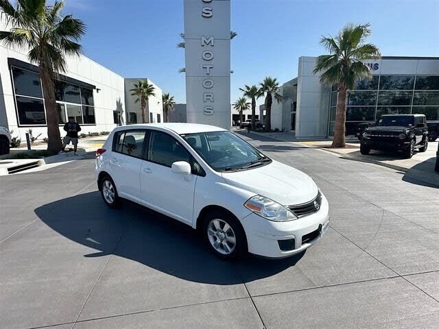 2012 NISSAN Versa