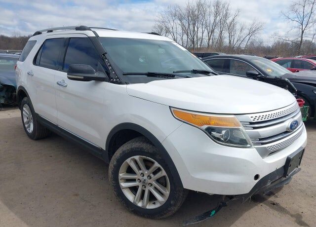2011 FORD Explorer