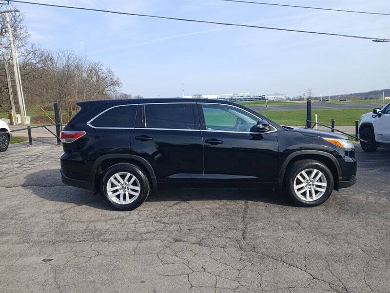 2016 TOYOTA Highlander