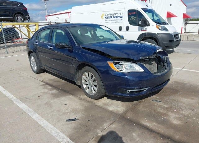 2014 CHRYSLER 200