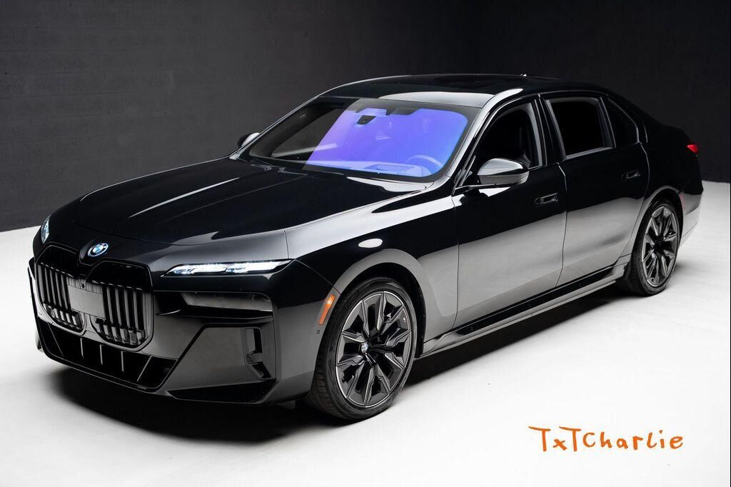 2023 BMW i7