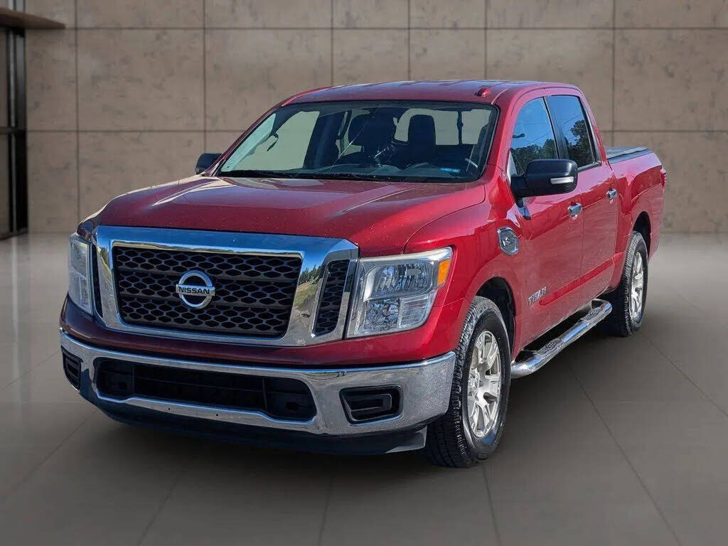 2017 NISSAN Titan