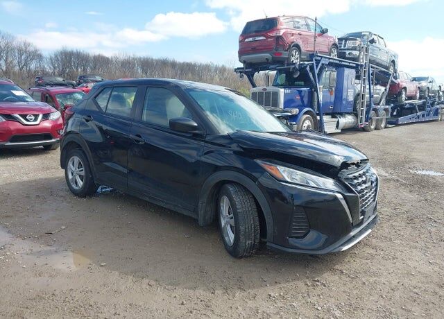2023 NISSAN Kicks