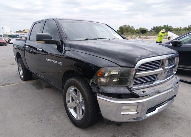 2012 DODGE Ram