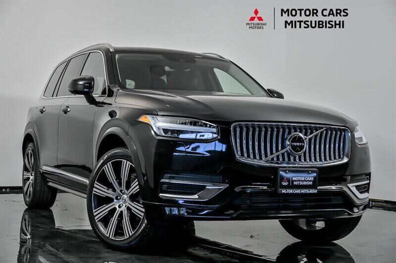 2022 VOLVO XC90