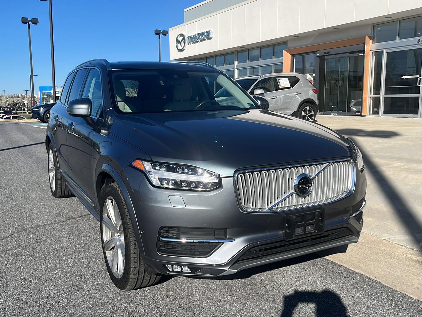 2019 VOLVO XC90