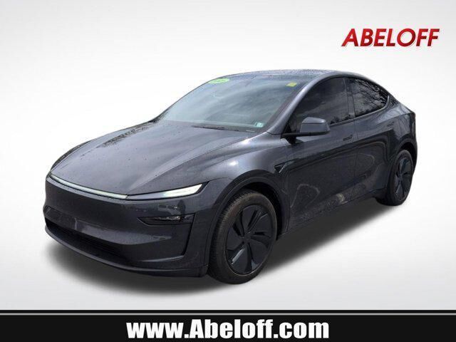 2026 TESLA Model Y