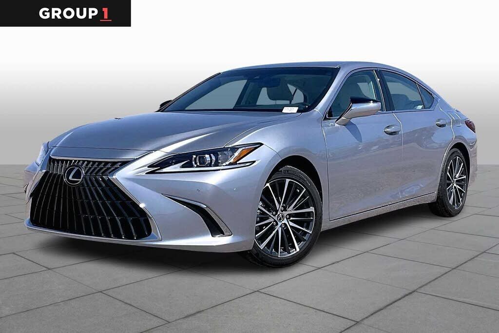 2025 LEXUS ES