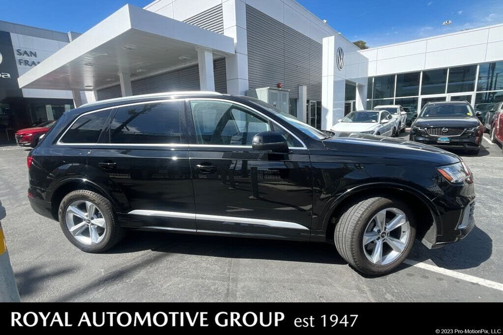 2023 AUDI Q7