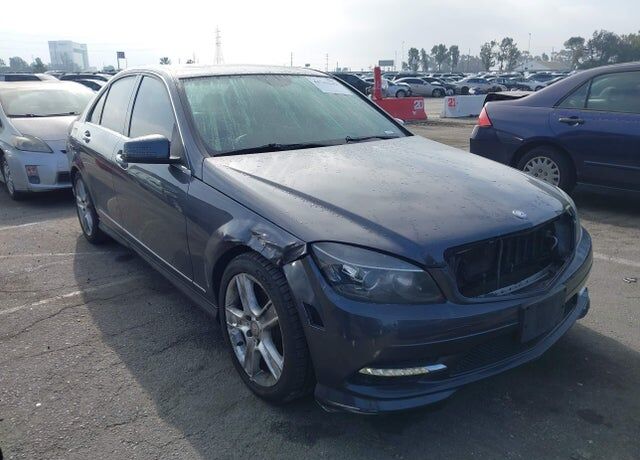 2011 MERCEDES-BENZ C-Class