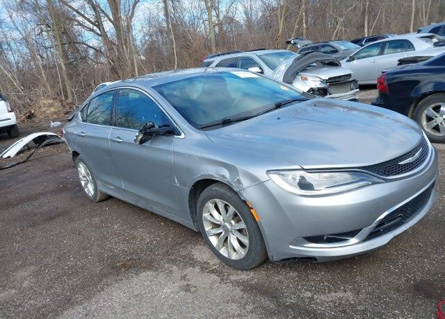 2015 CHRYSLER 200