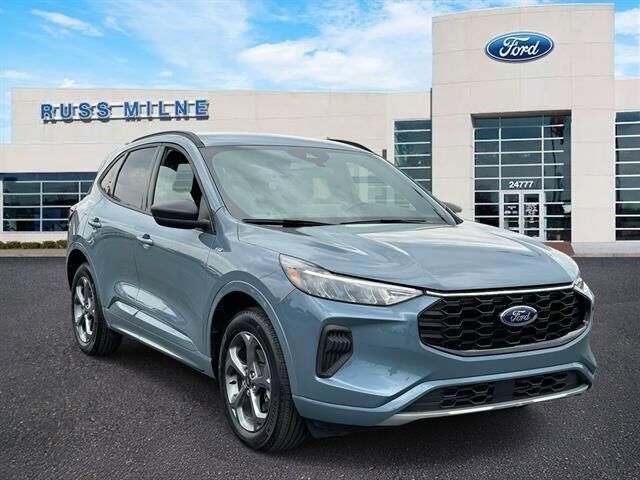 2024 FORD Escape