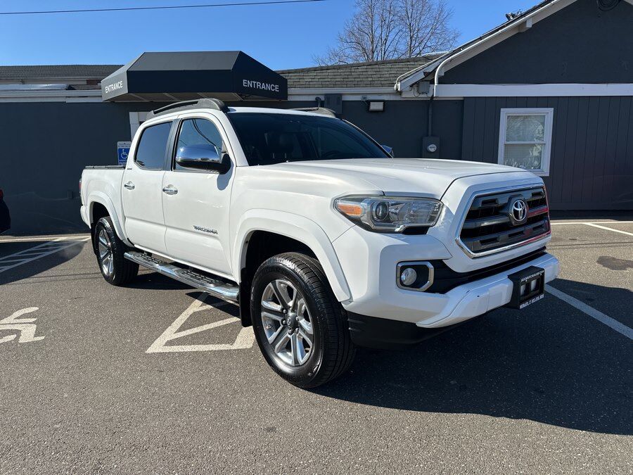 2016 TOYOTA Tacoma