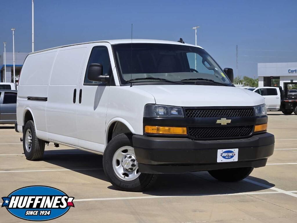 2023 CHEVROLET Express