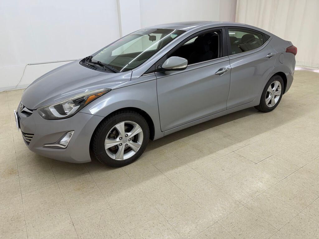2016 HYUNDAI Elantra