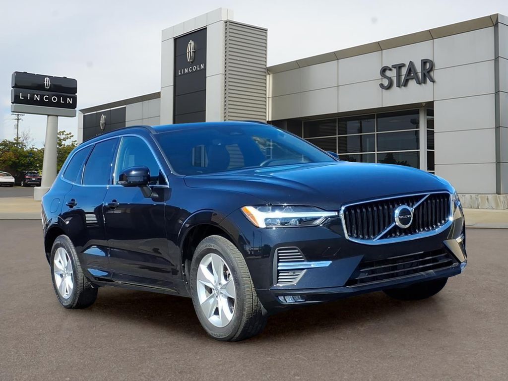 2022 VOLVO XC60