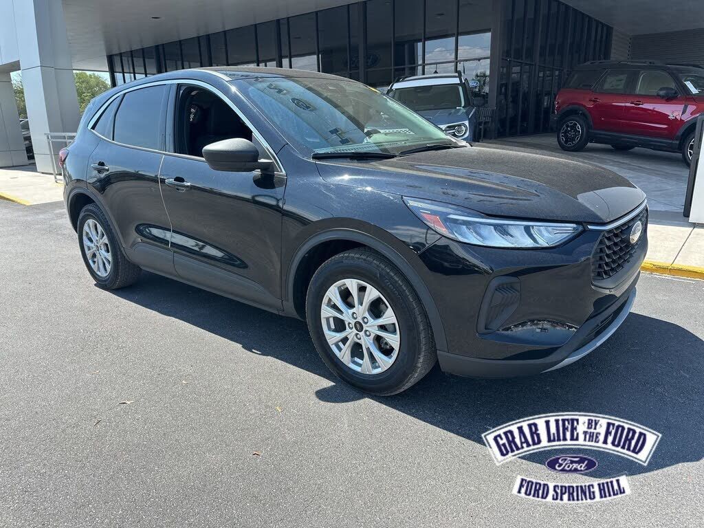 2023 FORD Escape