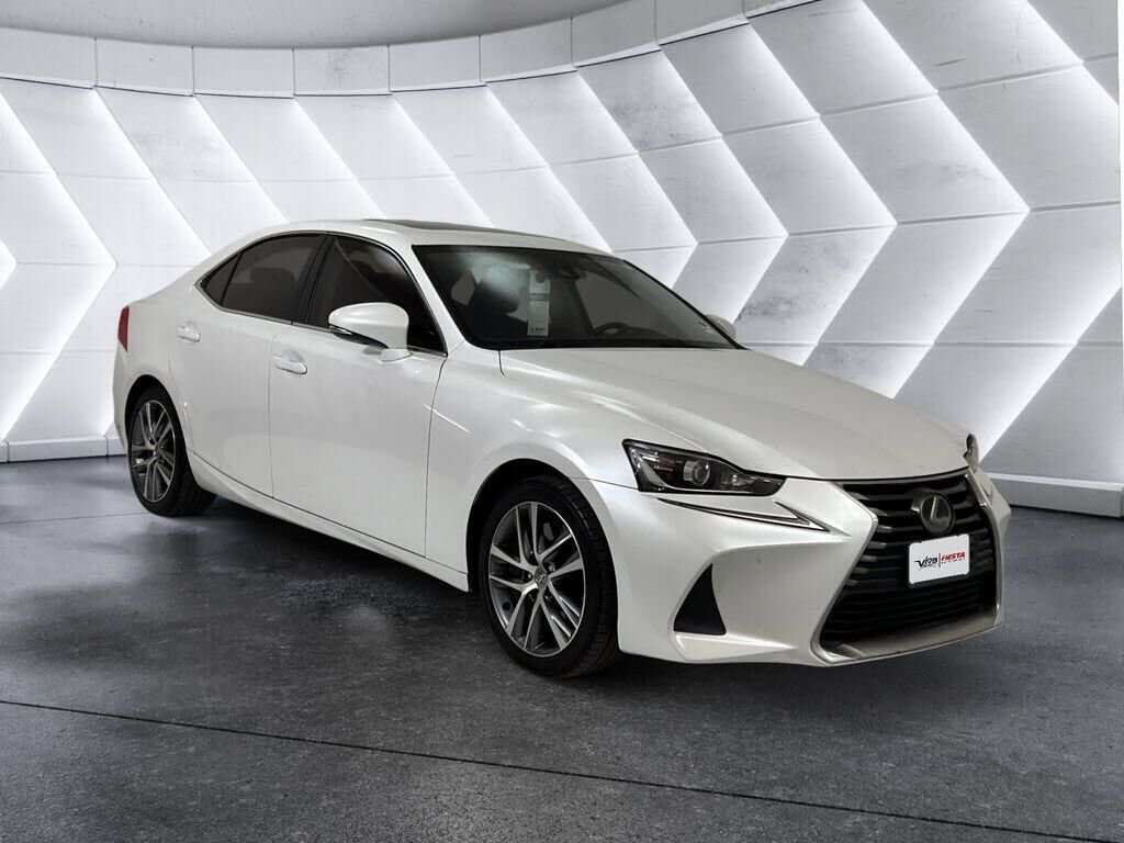 2020 LEXUS IS