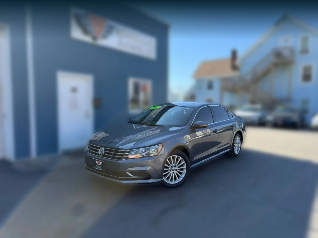 2017 VOLKSWAGEN Passat