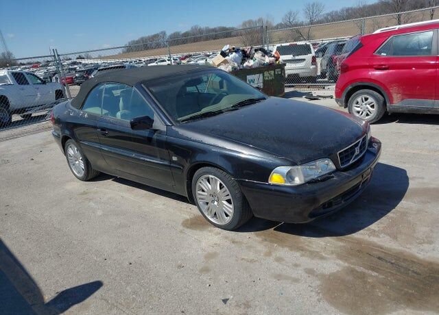 2003 VOLVO C70