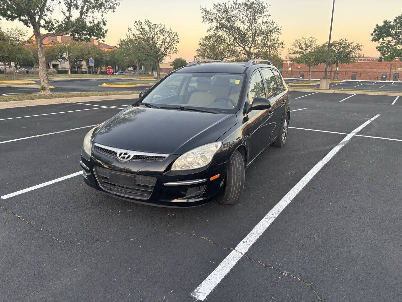 2012 HYUNDAI Elantra
