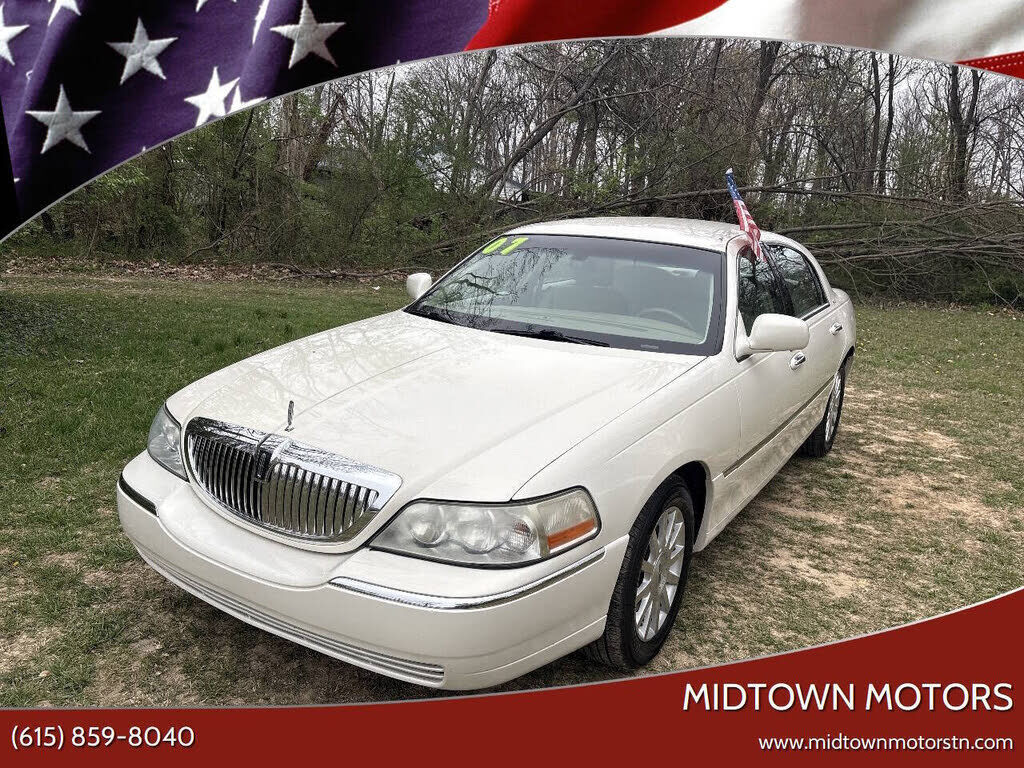 2007 LINCOLN Town Car