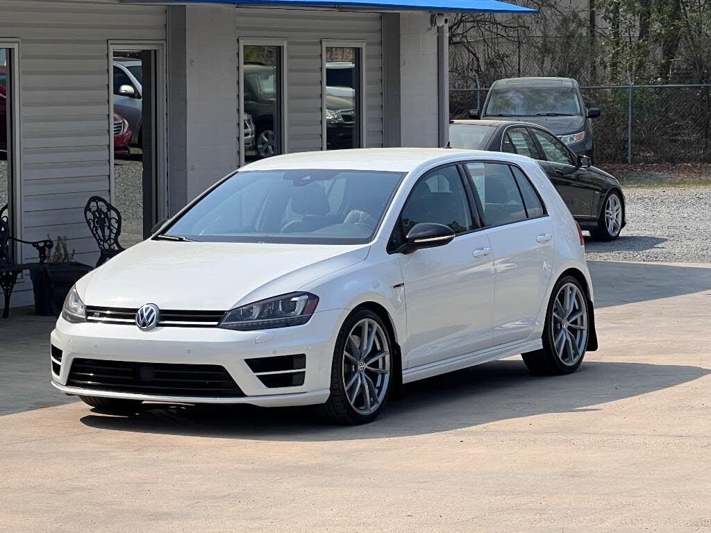 2017 VOLKSWAGEN Golf R