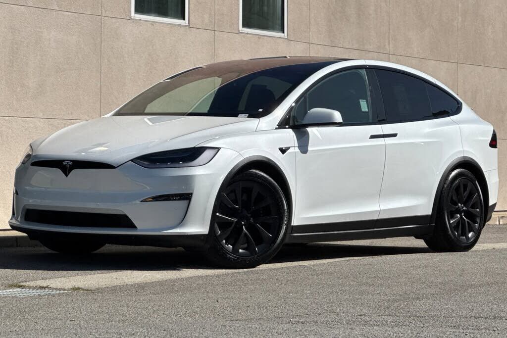 2023 TESLA Model X