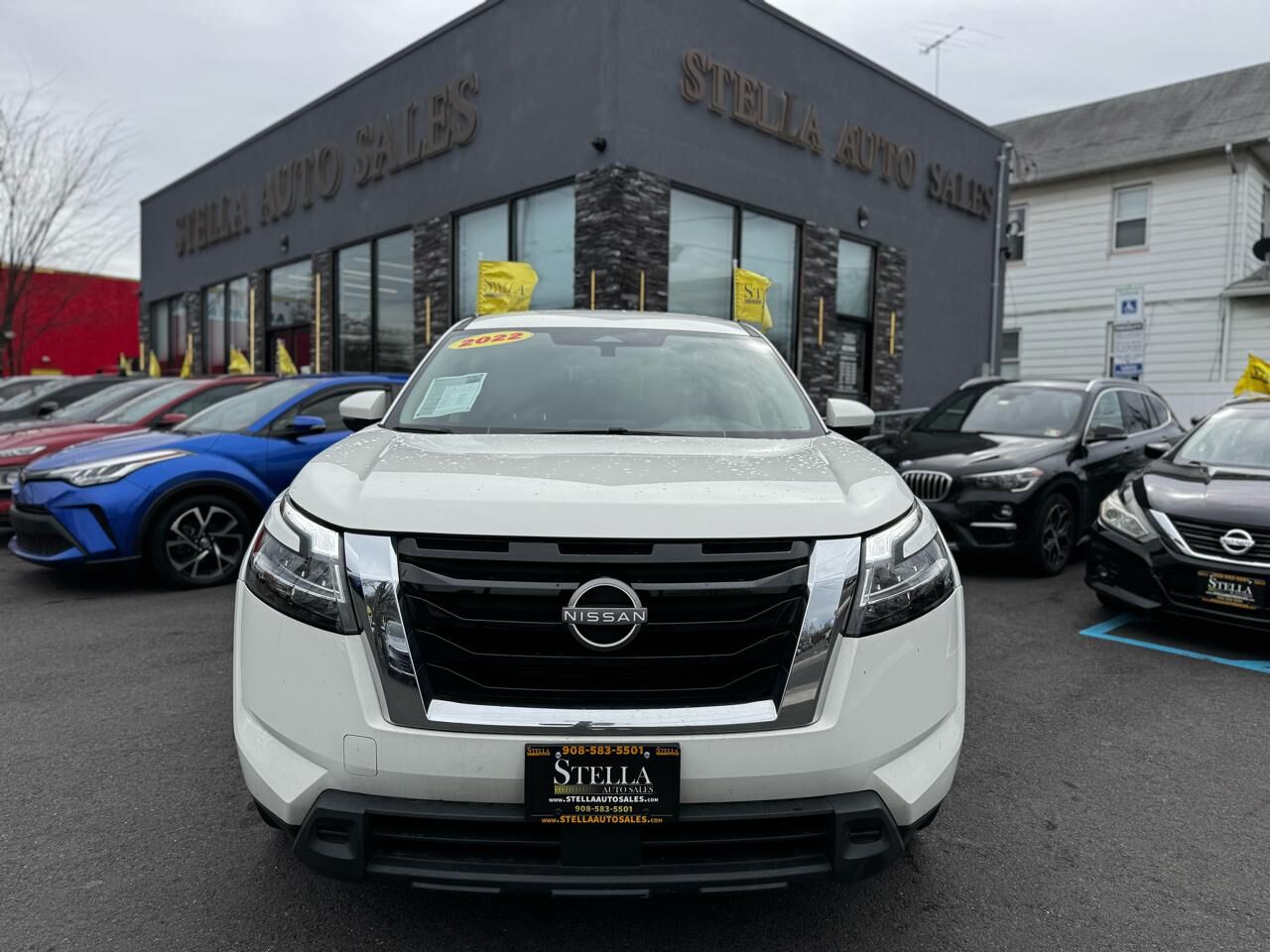 2022 NISSAN Pathfinder