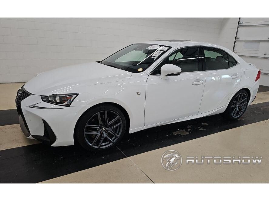 2019 LEXUS IS