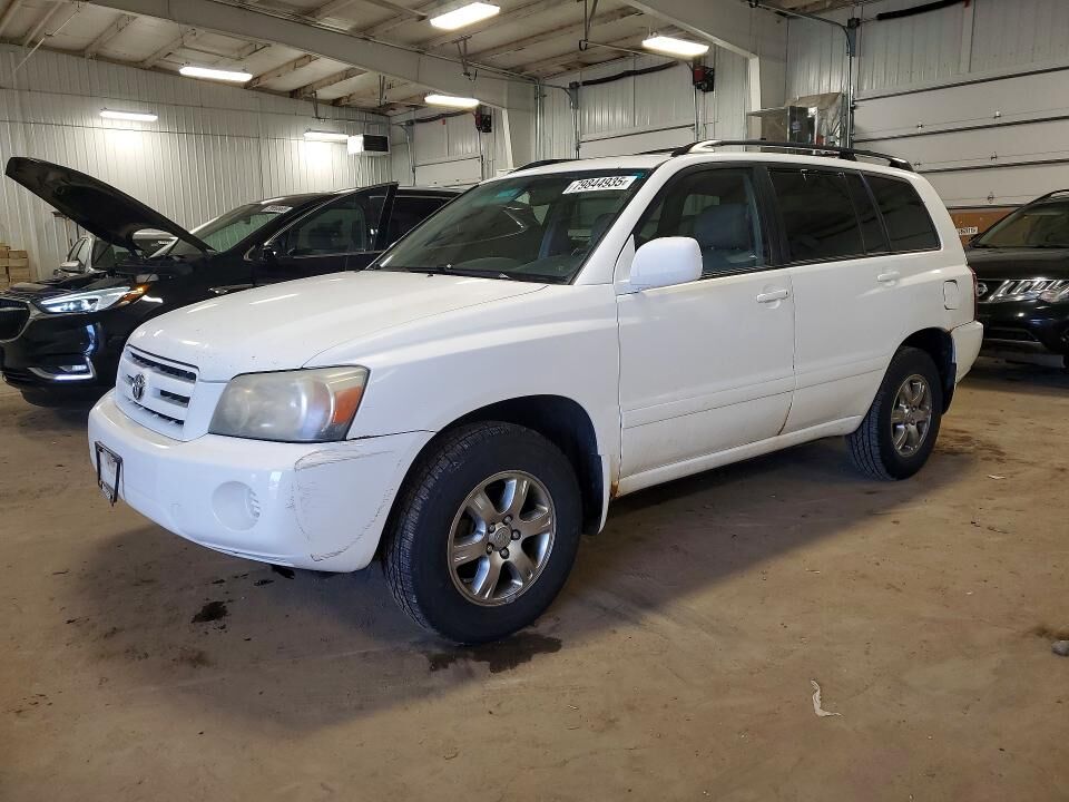 2004 TOYOTA Highlander