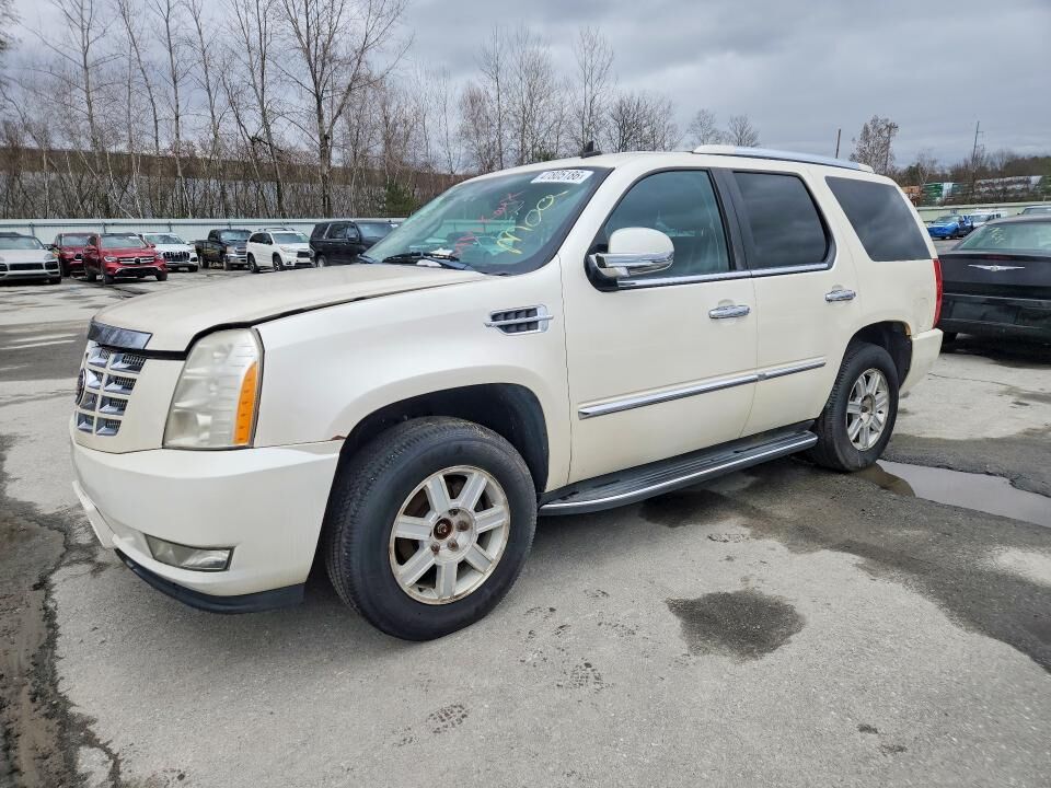 2010 CADILLAC Escalade