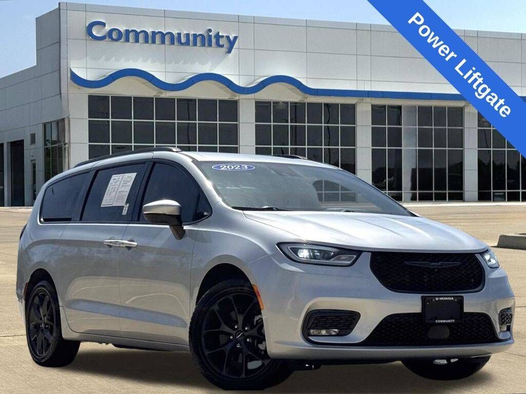 2023 CHRYSLER Pacifica