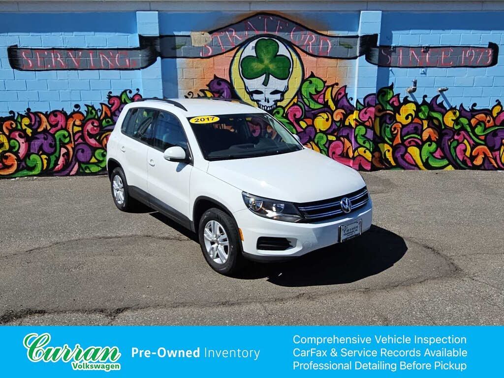 2017 VOLKSWAGEN Tiguan