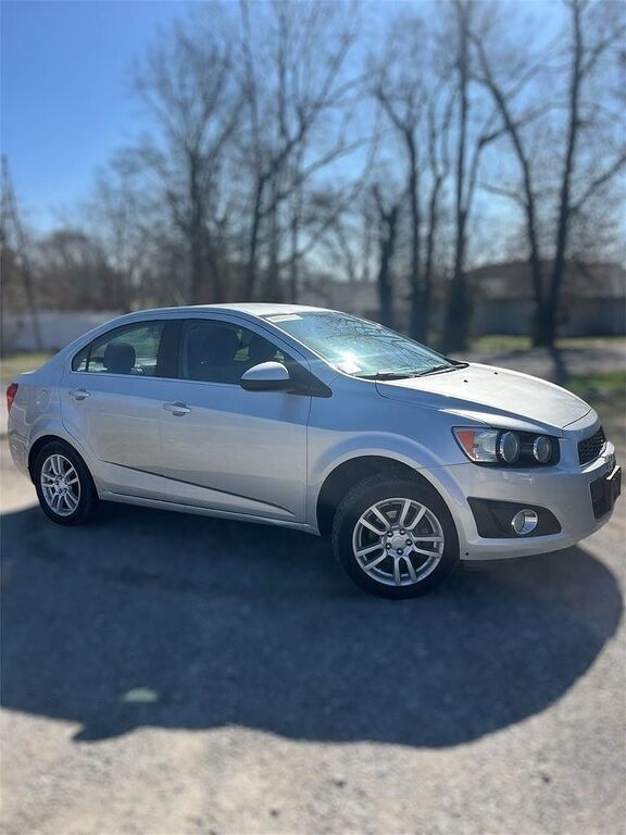 2013 CHEVROLET Sonic