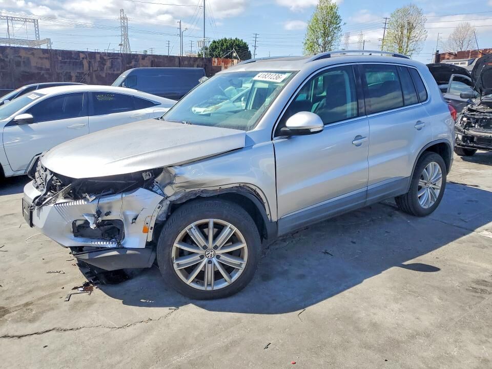 2014 VOLKSWAGEN Tiguan