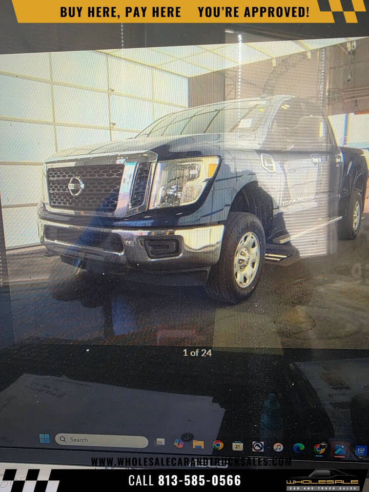 2017 NISSAN Titan