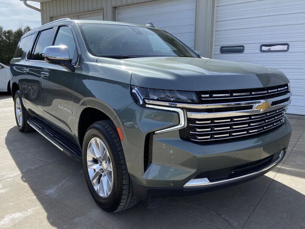 2023 CHEVROLET Suburban
