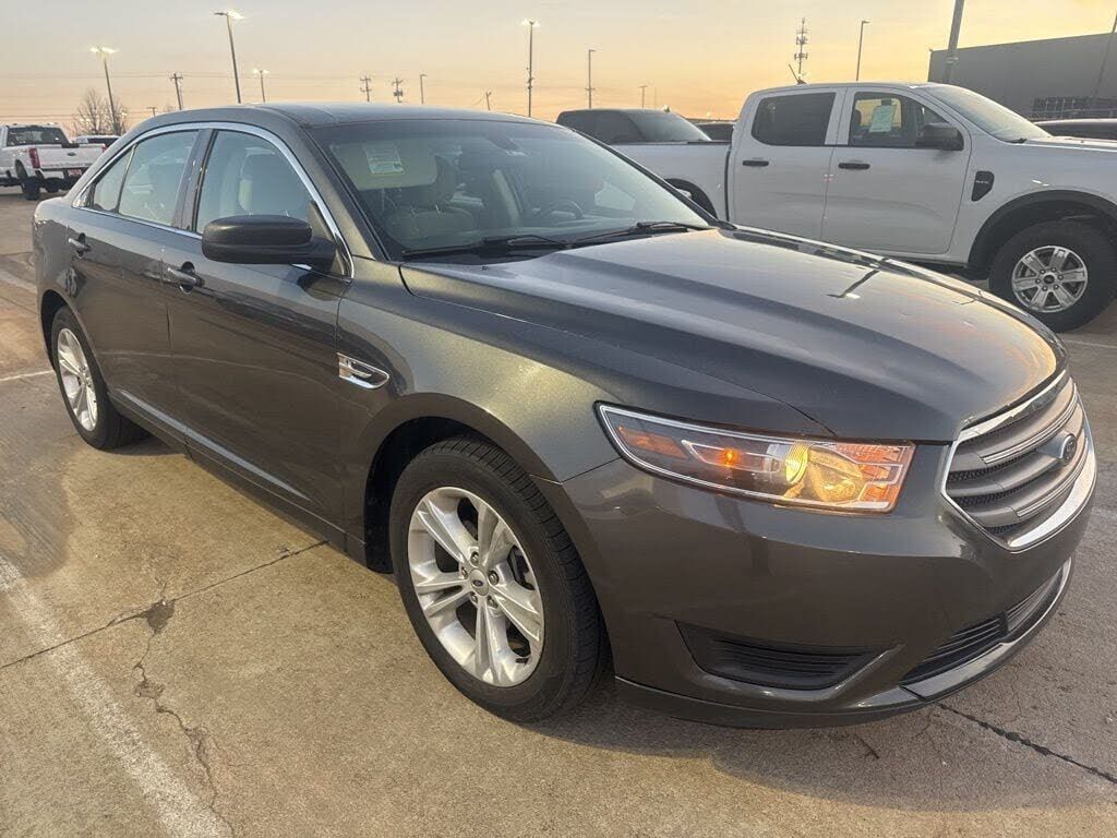 2019 FORD Taurus