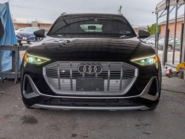 2023 Audi e-tron