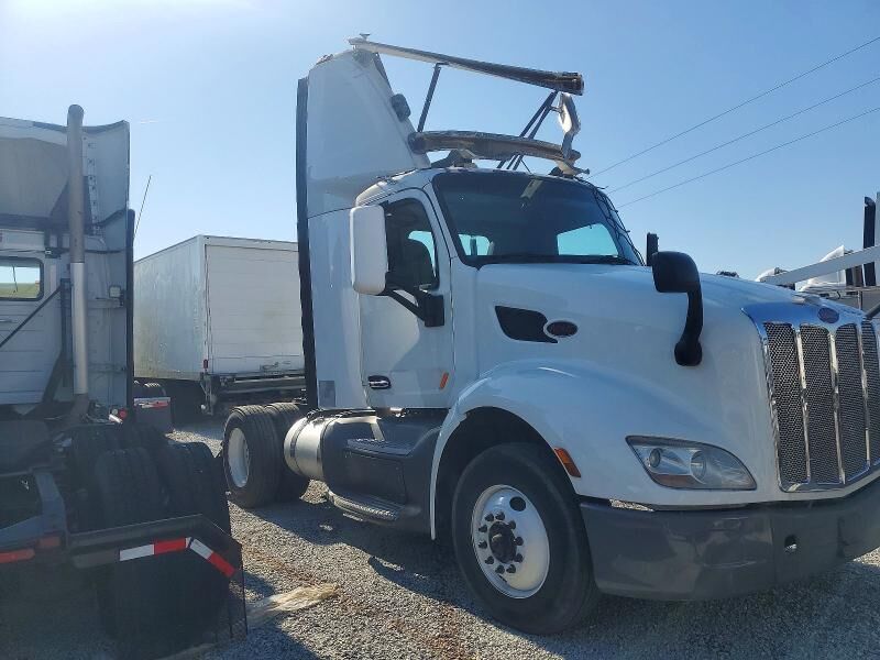 2016 PETERBILT 579