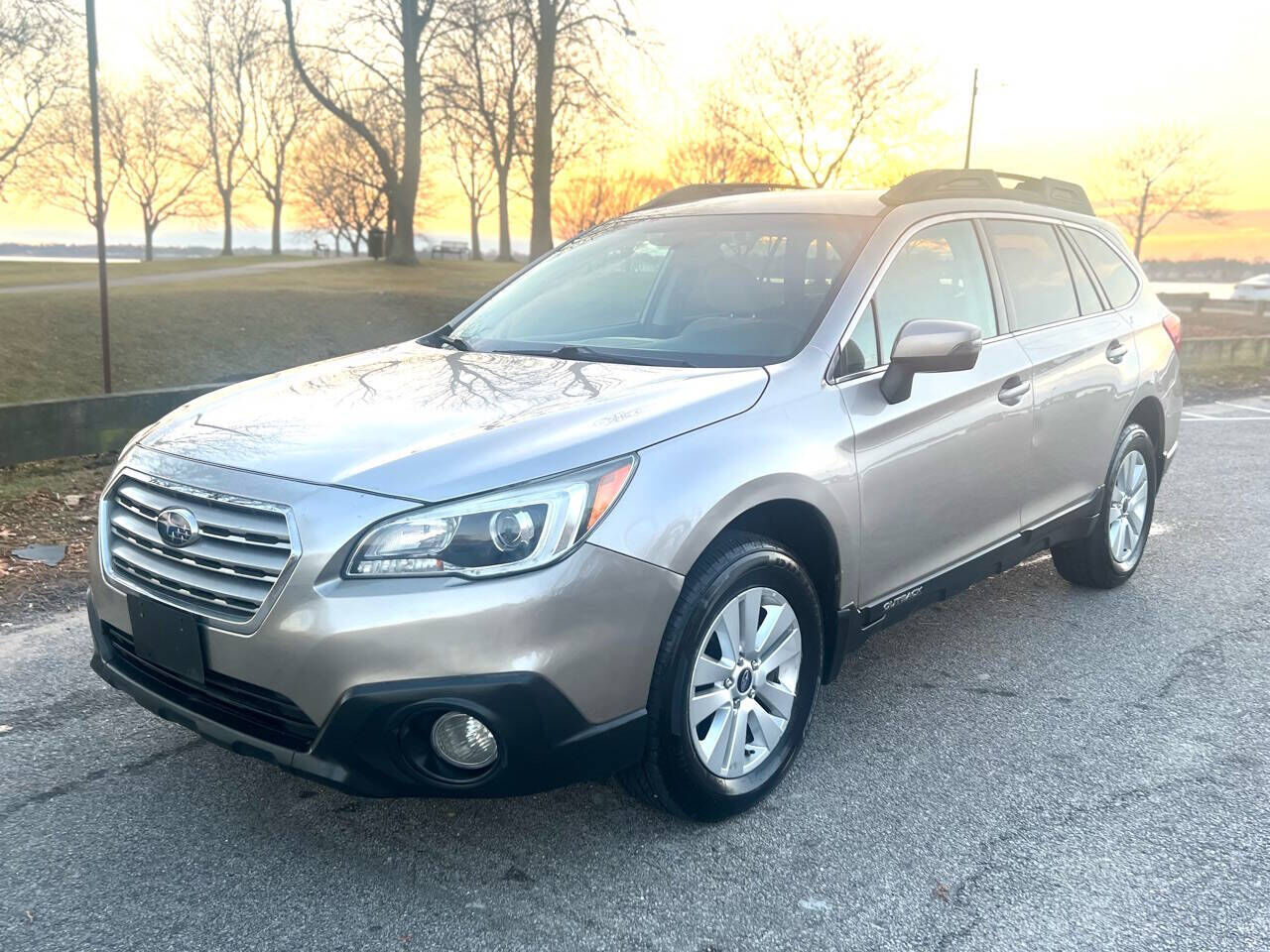 2016 SUBARU Outback