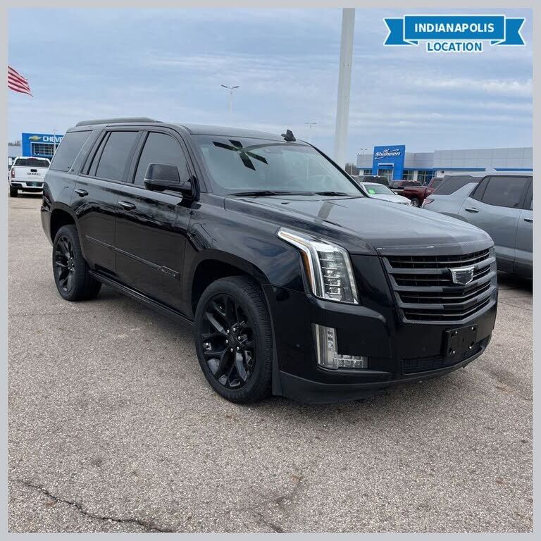 2019 CADILLAC Escalade