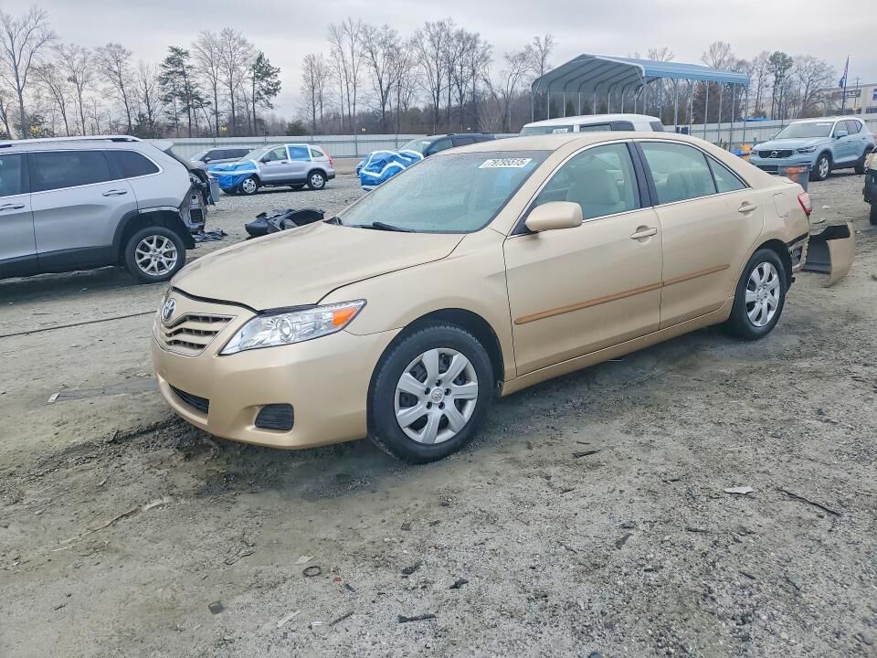 2011 TOYOTA Camry
