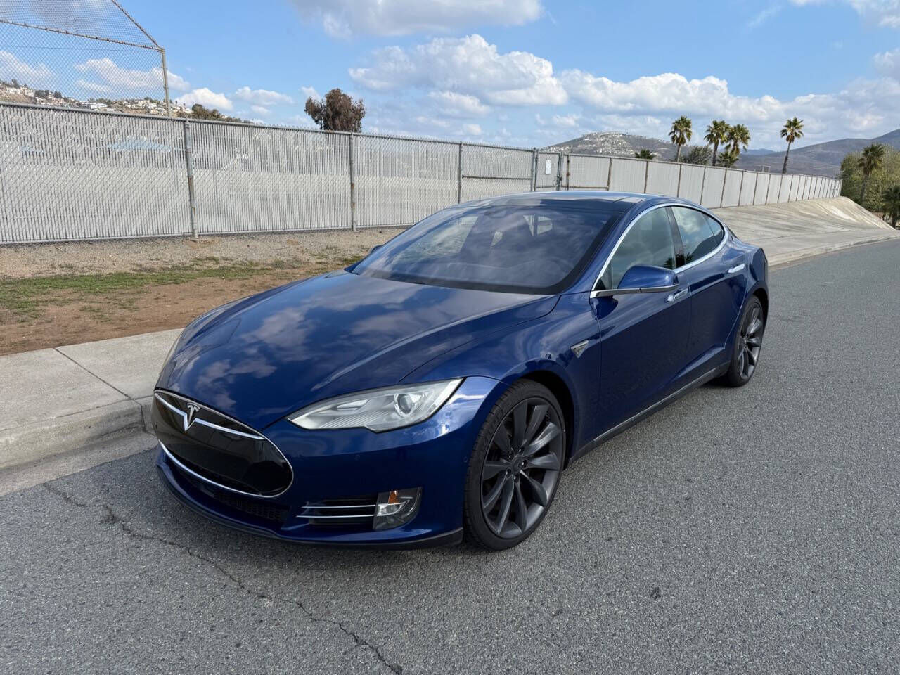 2016 TESLA Model S