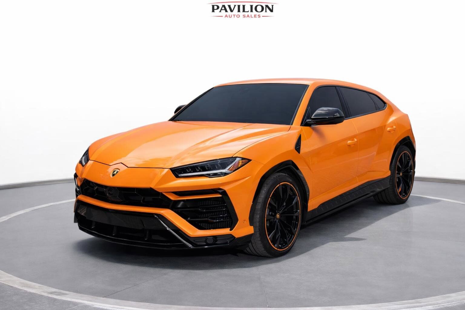 2022 LAMBORGHINI URUS